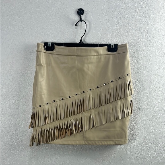 MICAS Solid Fringe Studded Mini Skirt Tan Sz L Southwest Cow Girl Effortless - Picture 3 of 11